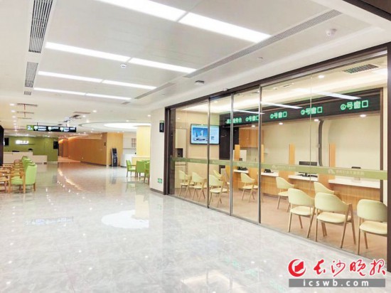 �������ϸ�Ů��ͯҽԺһ�ڹ��̽������15��ƽ���ס�
