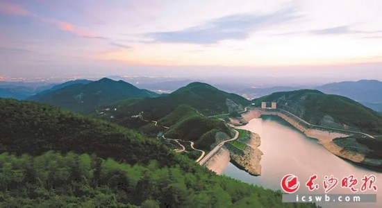 黑麋峰