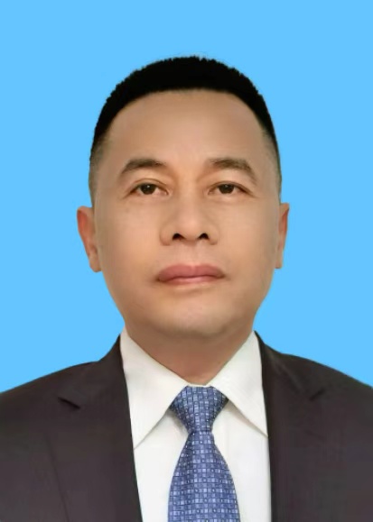 龙世友